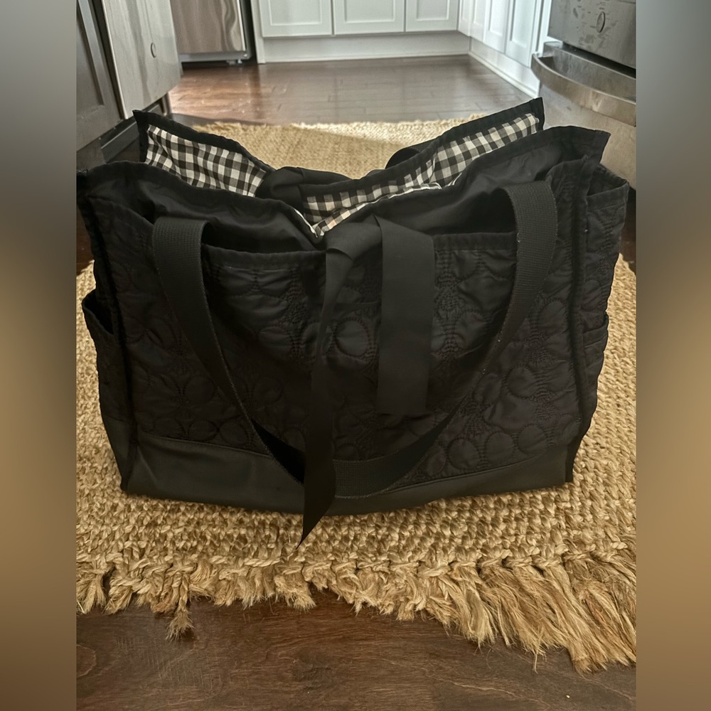 Women’s tennis bag.